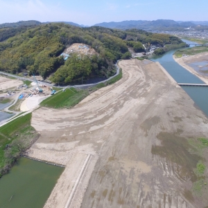 小田川付替迂回路盛土工事イメージ