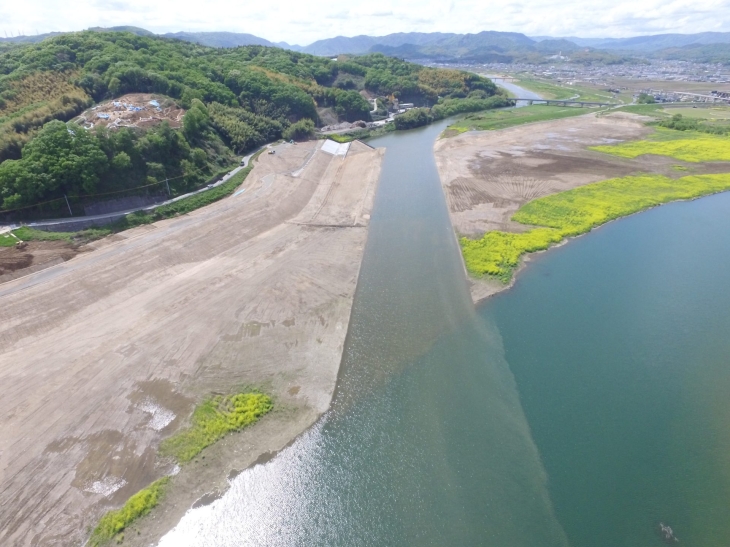 小田川付替迂回路盛土工事イメージ