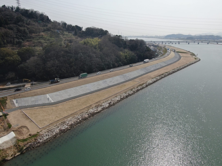 令和２年度高梁川西之浦護岸工事イメージ